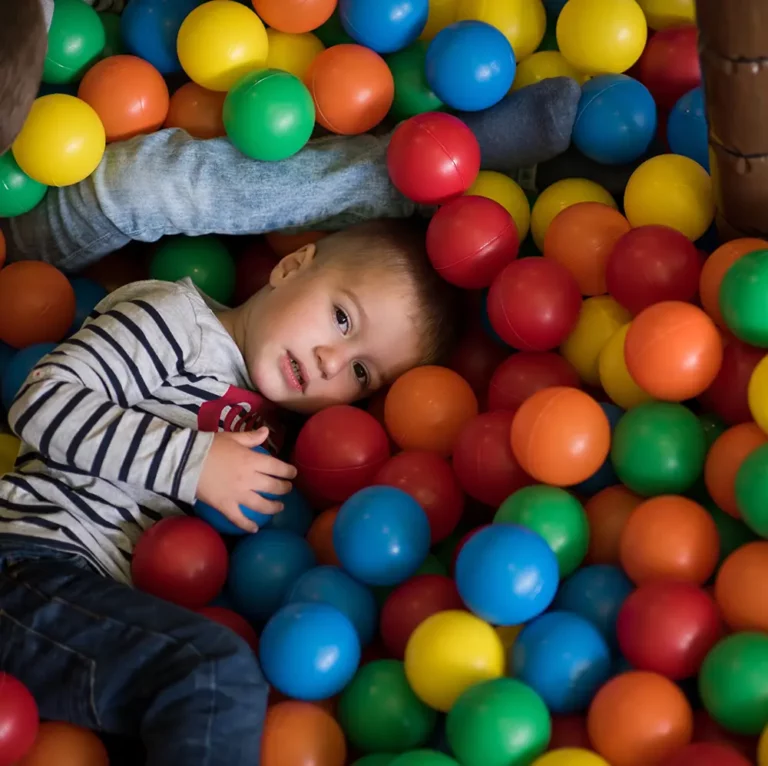 청라 키즈카페 인테리어